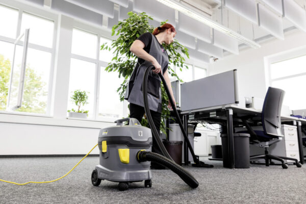 Професионална прахосмукачка с торба Karcher T 11/1 Classic - Image 3
