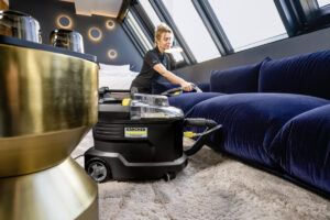Професионален Екстрактор Karcher  Puzzi 8/1 Anniversary Edition